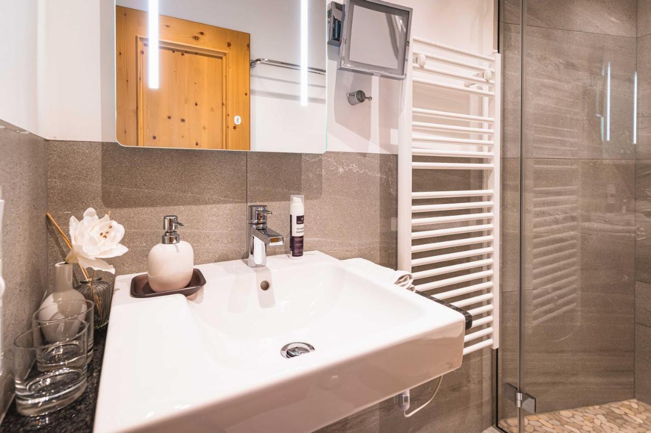 Chalet Crown Of The Alps By We Rent Zell am See Bagian luar foto
