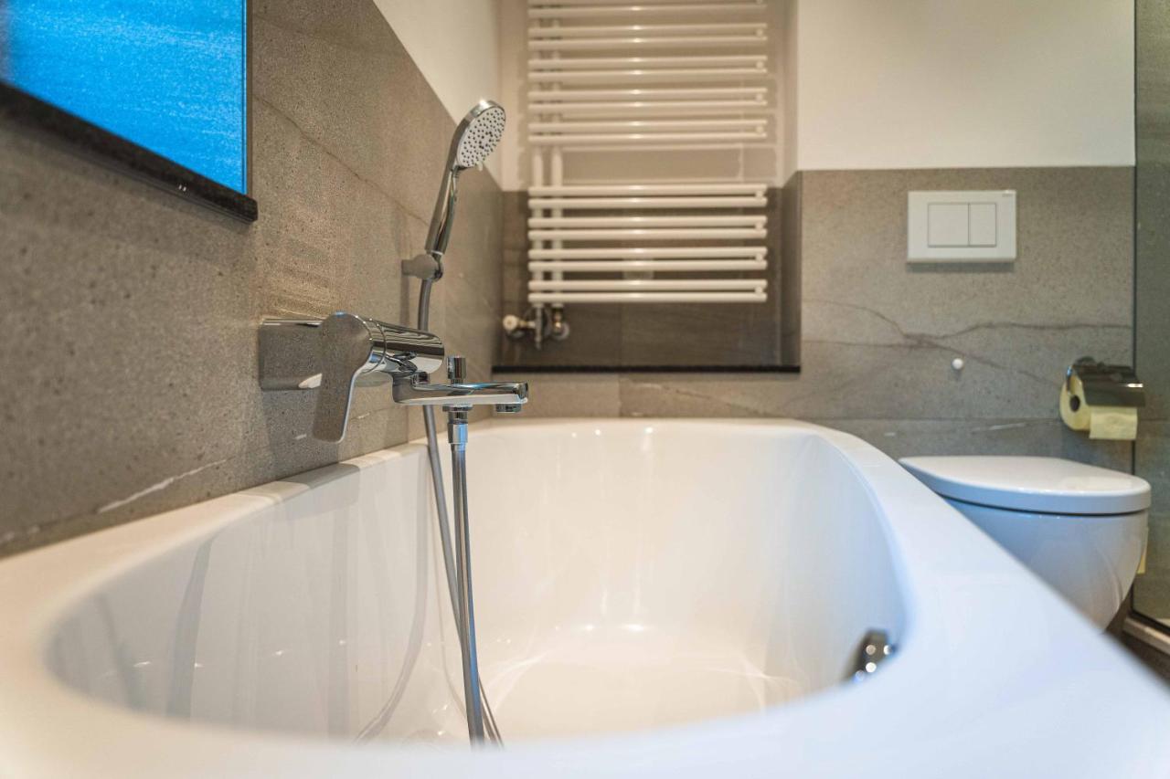 Chalet Crown Of The Alps By We Rent Zell am See Bagian luar foto